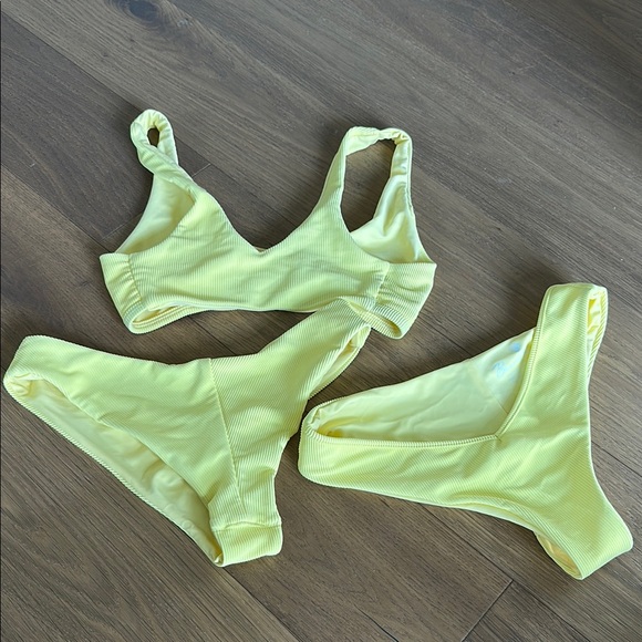 Yellow Ribbed Beach Babe Bikini Set - Picture 4 of 4